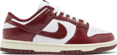 Nike Dunk Low Wmns "Vintage Red"