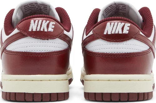 Nike Dunk Low Wmns "Vintage Red"